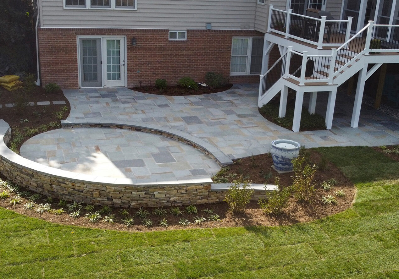 R-Patio + Seatwall- service R-Patio + Seatwall- service